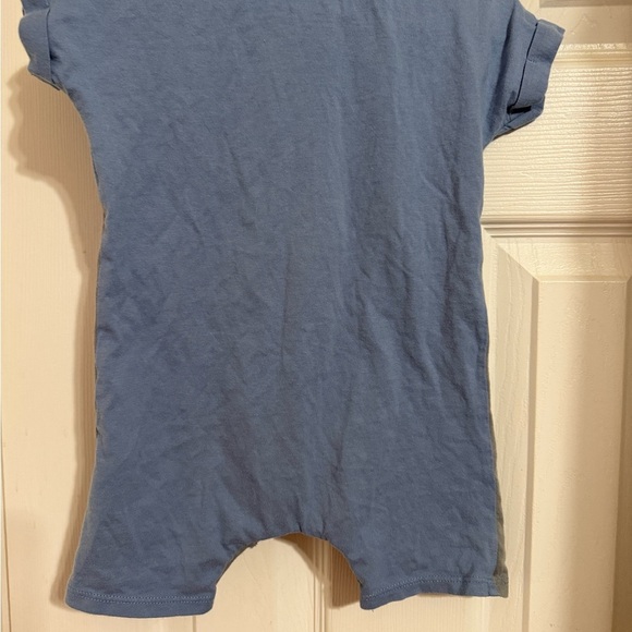 Lightning Bug Shark Romper - Picture 5 of 8